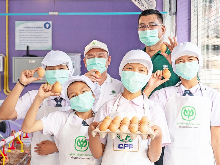 ซีพี-ซีพีเอฟ ขับเคลื่อน “โครงการเลี้ยงไก่ไข่เพื่ออาหารกลางวันนักเรียน” ปีที่ 36