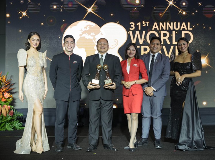 แอร์เอเชียคว้ารางวัลจาก World Travel Awards Asia ตอกย้ำผู้นำสายการบินราคาประหยัด